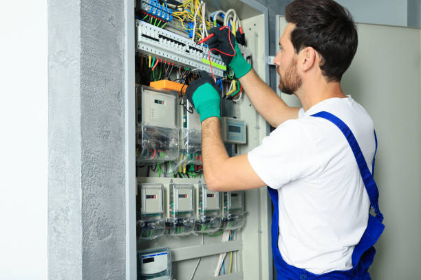 Best Emergency Electrician Near Me  in East Dundee, IL